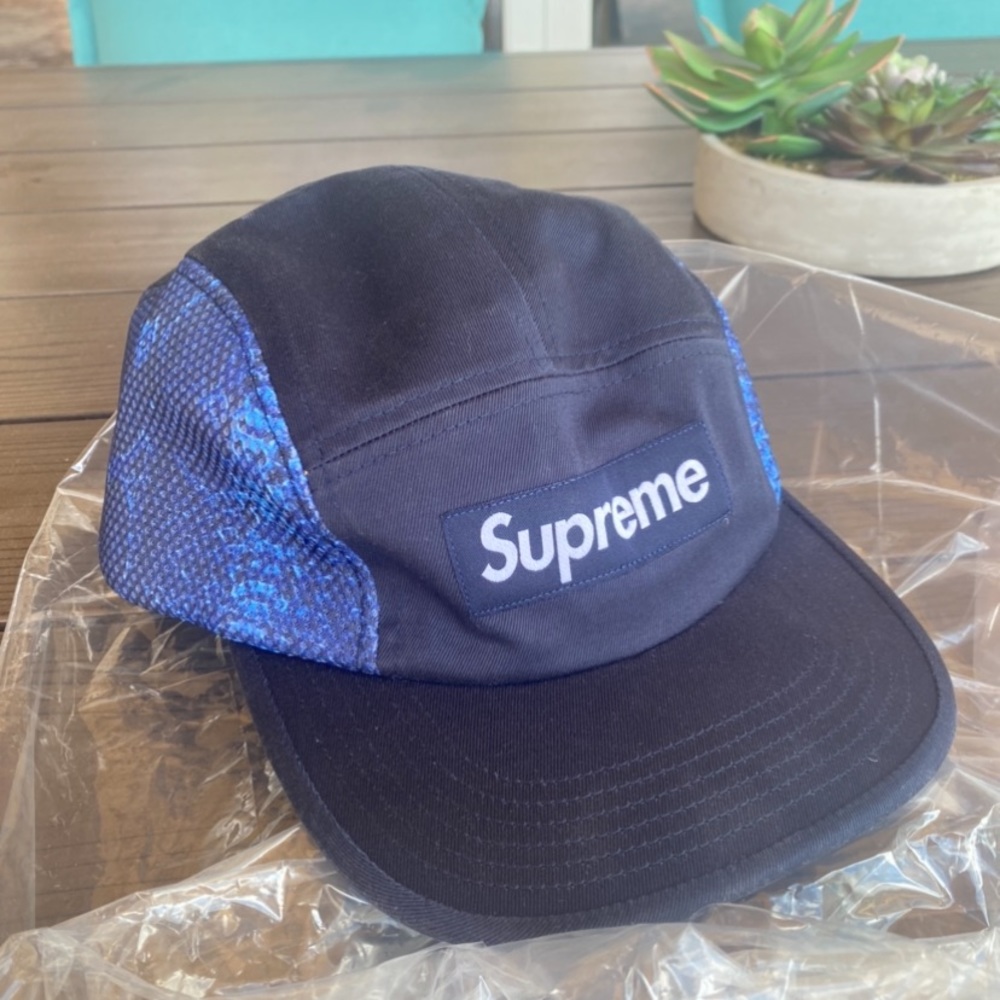 SUPREME SNAKESKIN MESH CAMP CAP